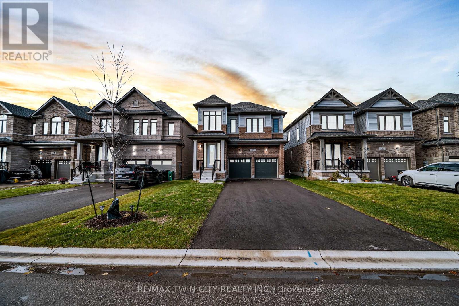 22 Rustic Oak Trail, North Dumfries, Ontario  N0B 1E0 - Photo 43 - X12552538