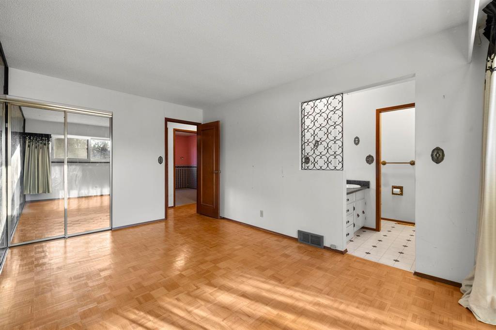 42 Blue Spruce Crescent, Winnipeg, Manitoba  R2M 4C2 - Photo 14 - 202528851