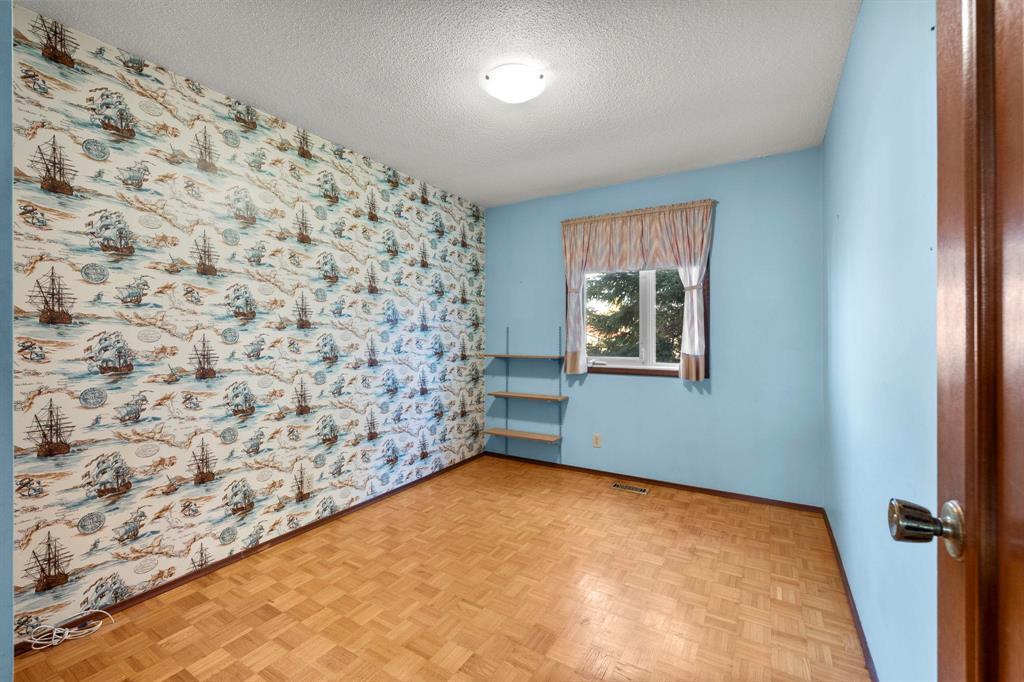 42 Blue Spruce Crescent, Winnipeg, Manitoba  R2M 4C2 - Photo 18 - 202528851