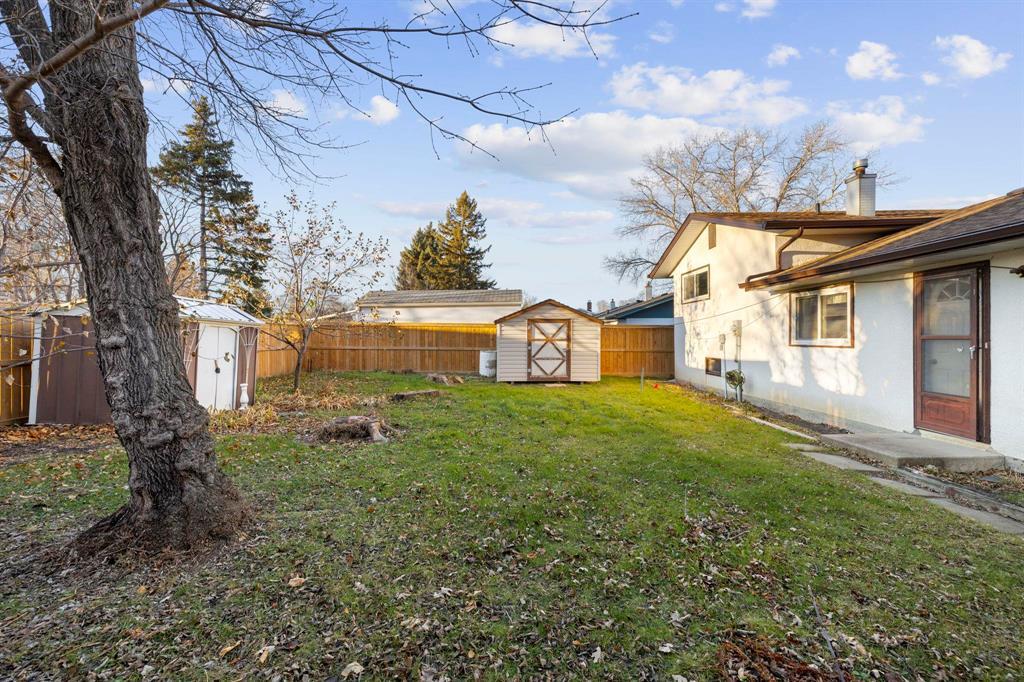 42 Blue Spruce Crescent, Winnipeg, Manitoba  R2M 4C2 - Photo 26 - 202528851