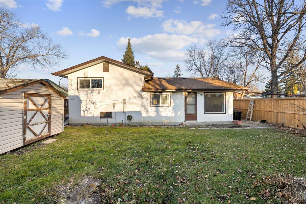 42 Blue Spruce Crescent, Winnipeg, Manitoba  R2M 4C2 - Photo 29 - 202528851