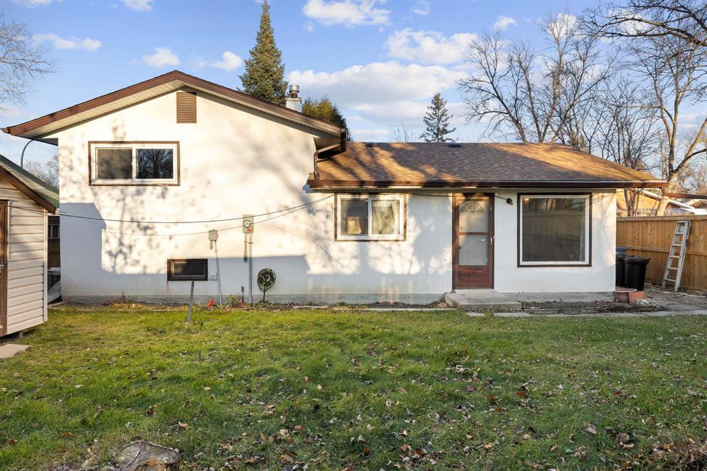 42 Blue Spruce Crescent, Winnipeg, Manitoba  R2M 4C2 - Photo 30 - 202528851