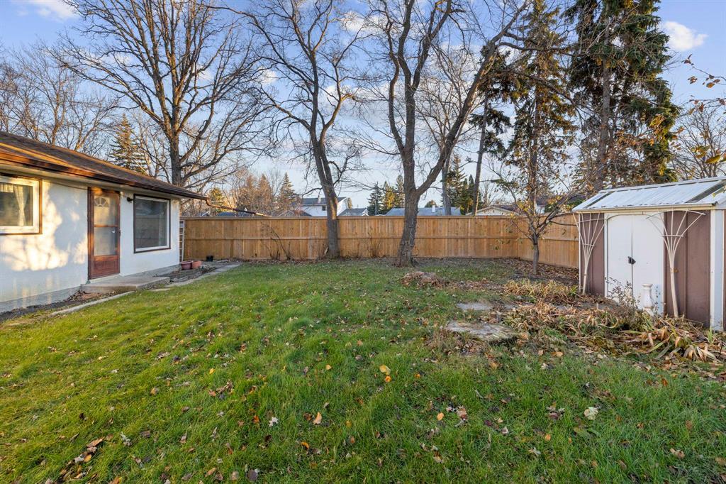 42 Blue Spruce Crescent, Winnipeg, Manitoba  R2M 4C2 - Photo 31 - 202528851