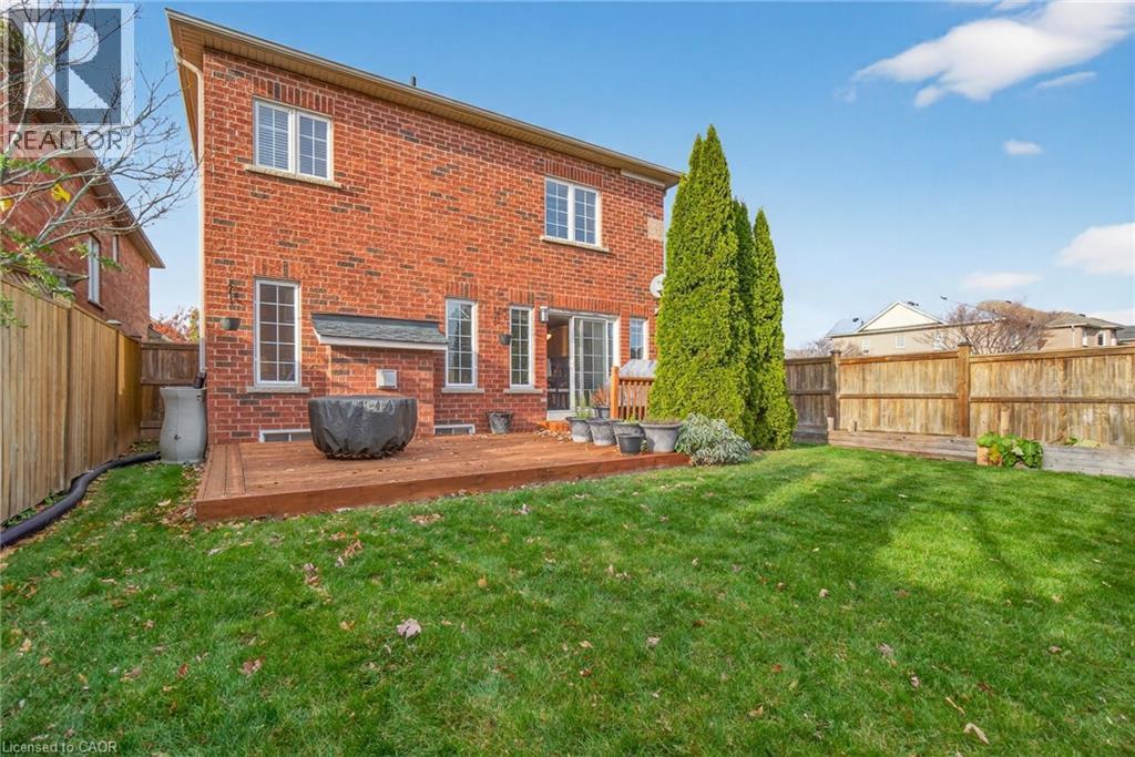 5612 Blue Spruce Avenue, Burlington, Ontario L7L 7K2 - Photo 37 - 40790051