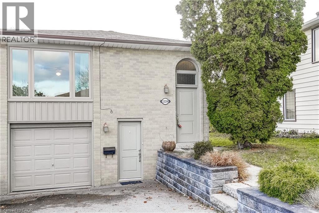 1324 CONSORT Crescent, Burlington, Ontario