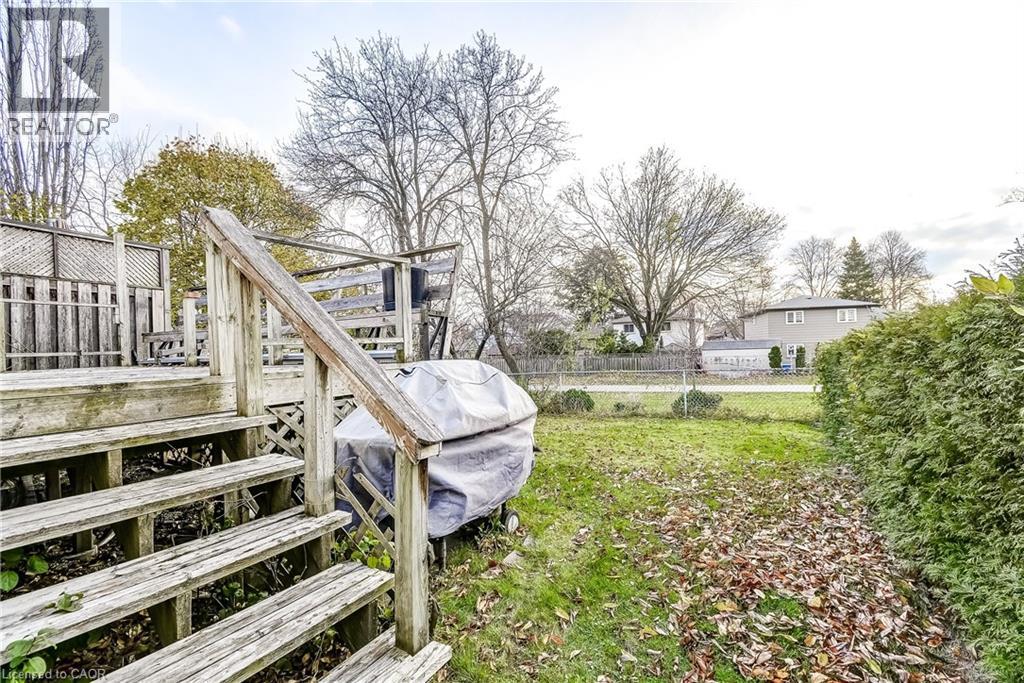 1324 Consort Crescent, Burlington, Ontario  L7M 1J7 - Photo 44 - 40789562