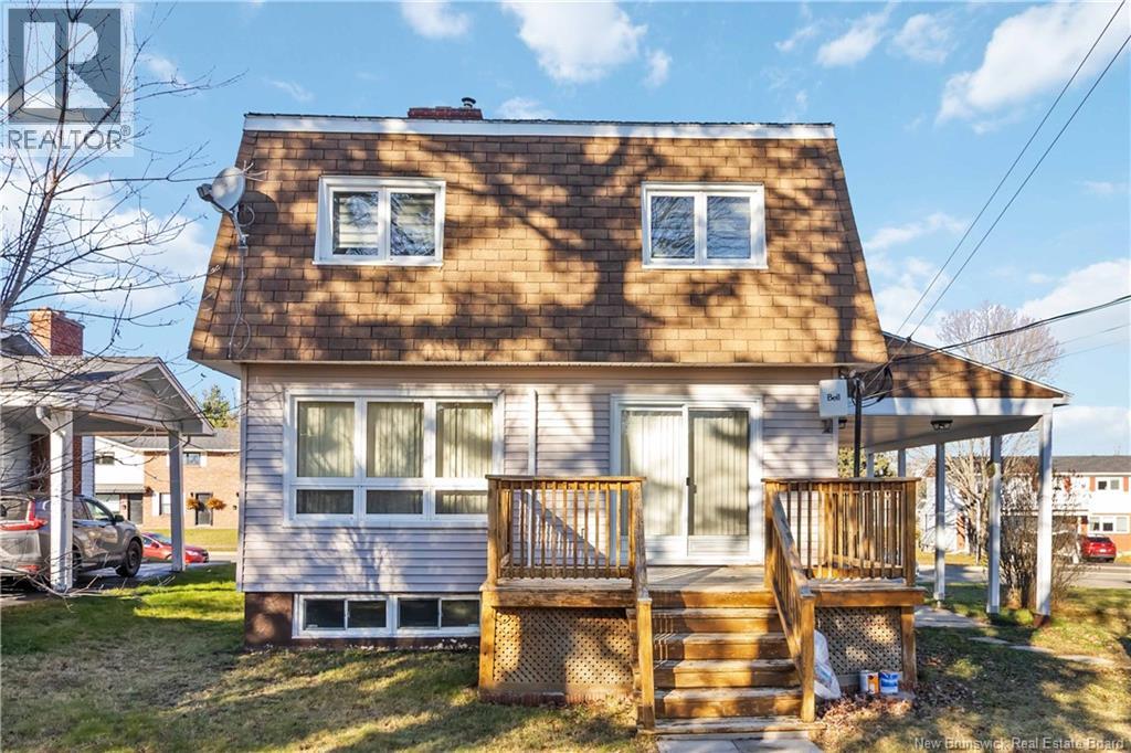 72 Anne Street, Moncton, New Brunswick E1C 4J6 - Photo 3 - NB130087
