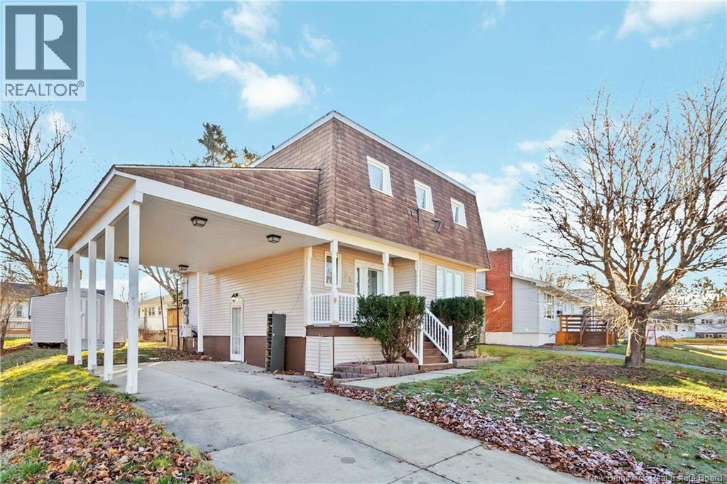 72 Anne Street, Moncton, New Brunswick E1C 4J6 - Photo 2 - NB130087