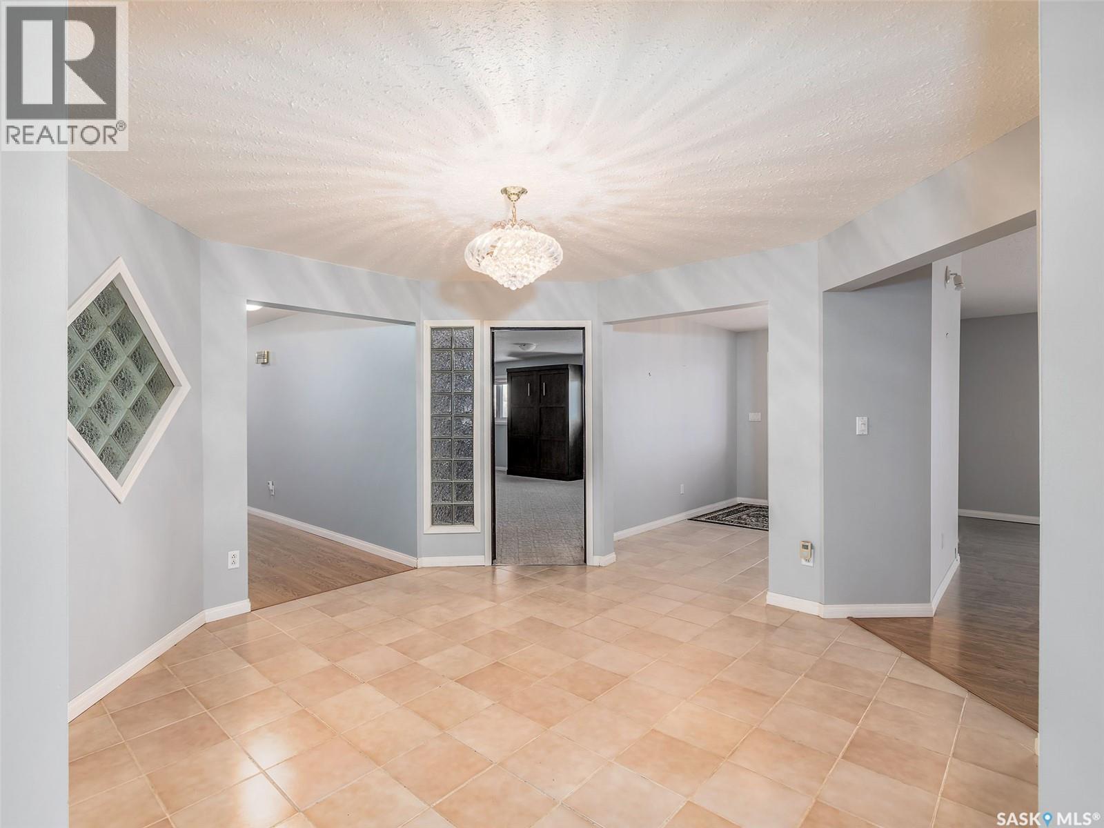 999 Melfort Street W, Melfort, Saskatchewan  S0E 1A0 - Photo 4 - SK024598