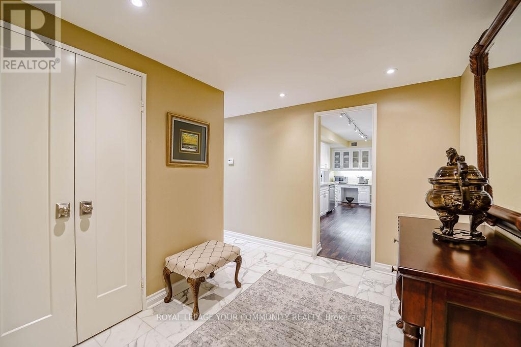 703 - 260 Heath Street W, Toronto, Ontario  M5P 3L6 - Photo 4 - C12571578