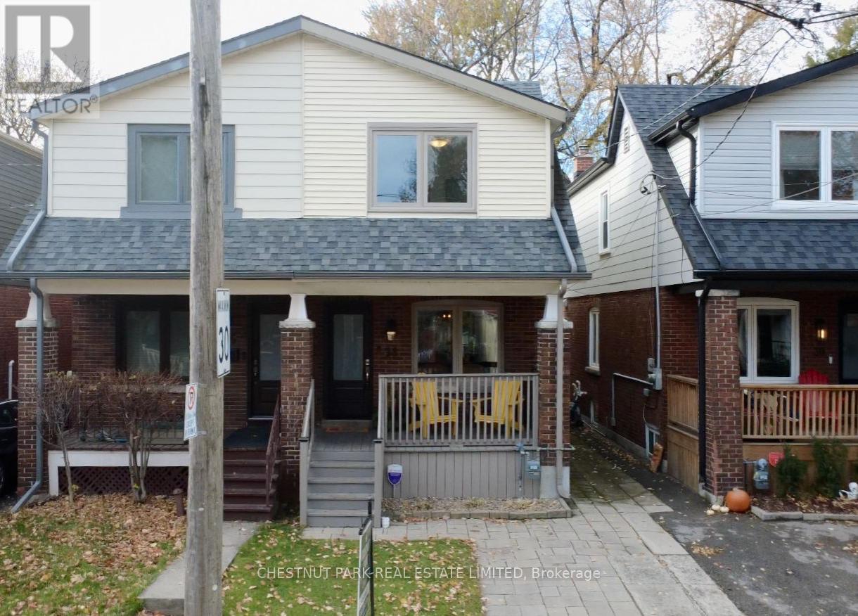 28 LE MAY ROAD, Toronto, Ontario