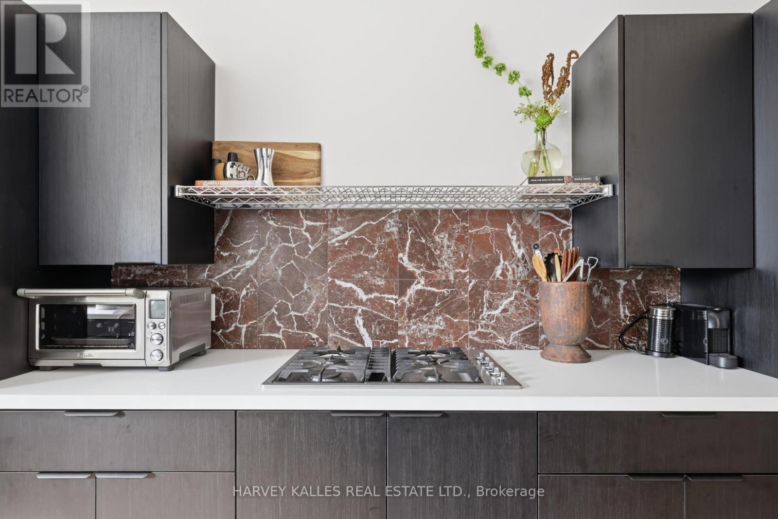 799 Euclid Avenue, Toronto, Ontario  M6G 2V3 - Photo 12 - C12571642