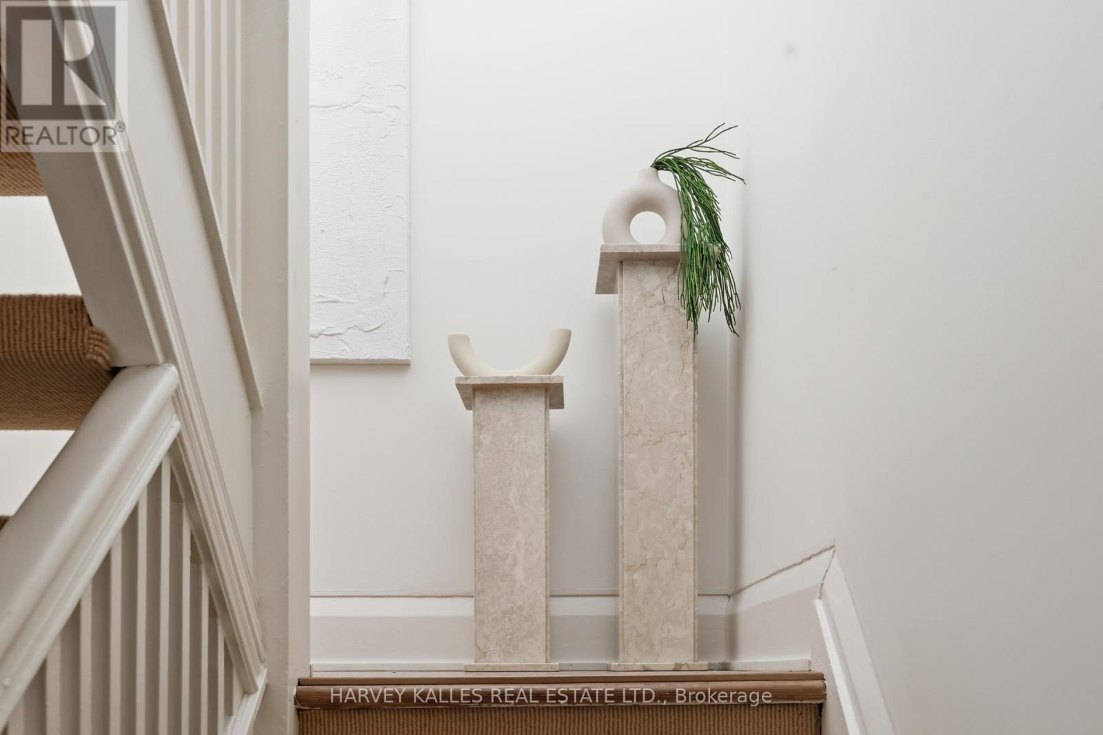 799 Euclid Avenue, Toronto, Ontario  M6G 2V3 - Photo 25 - C12571642