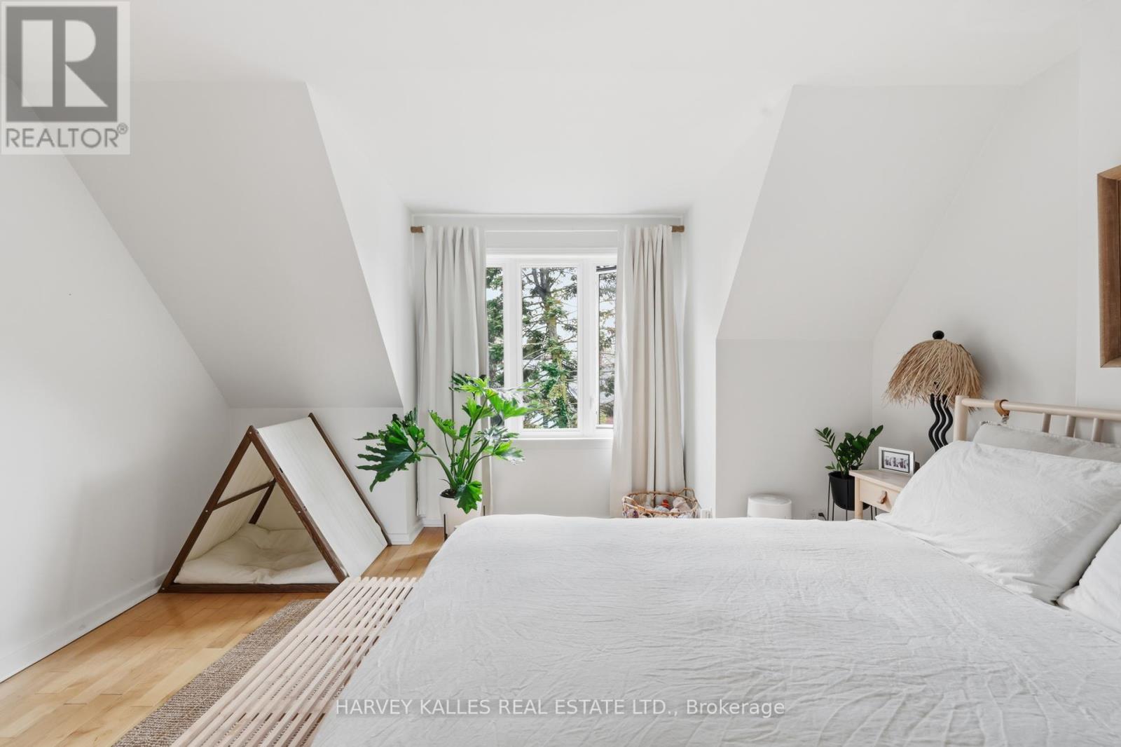 799 Euclid Avenue, Toronto, Ontario  M6G 2V3 - Photo 27 - C12571642