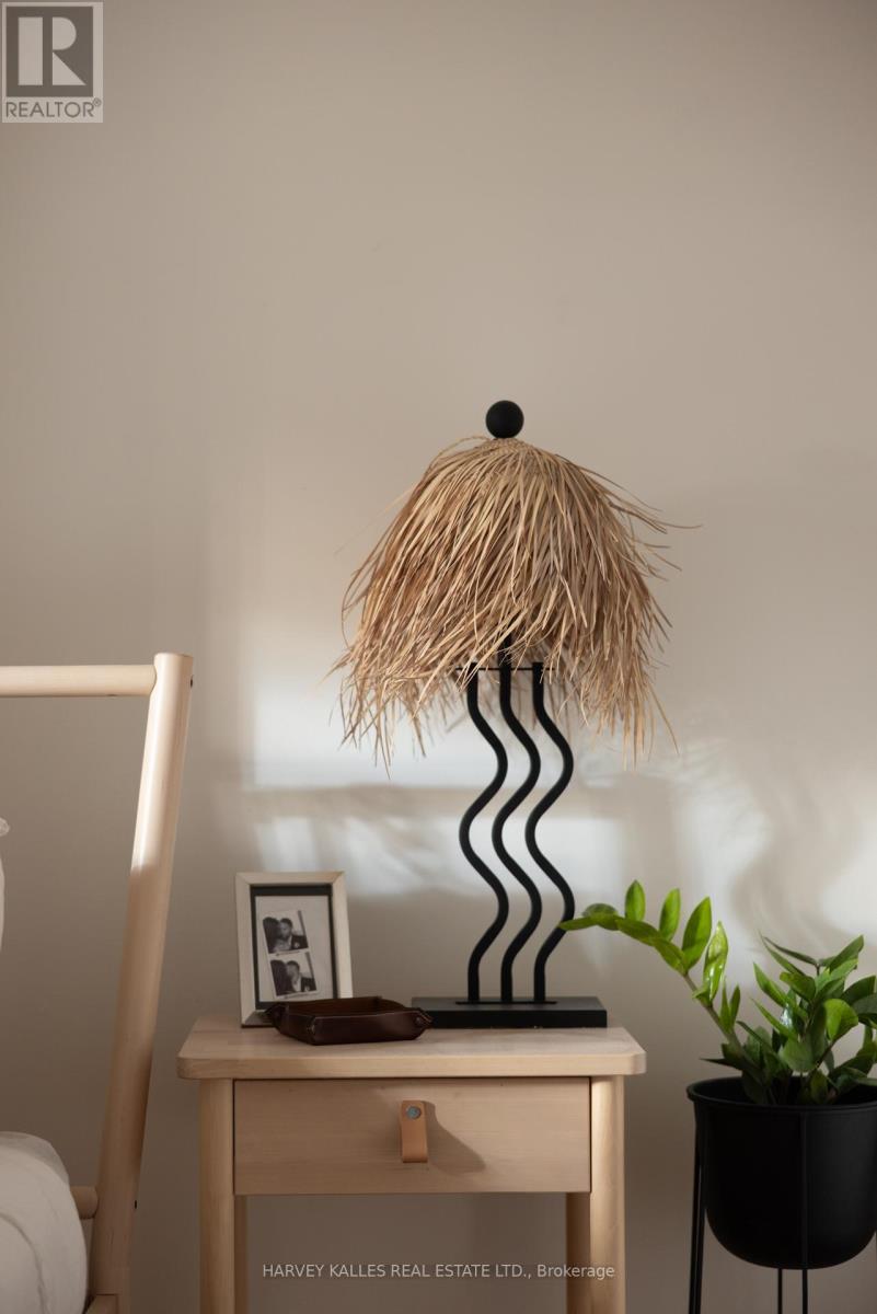 799 Euclid Avenue, Toronto, Ontario  M6G 2V3 - Photo 31 - C12571642