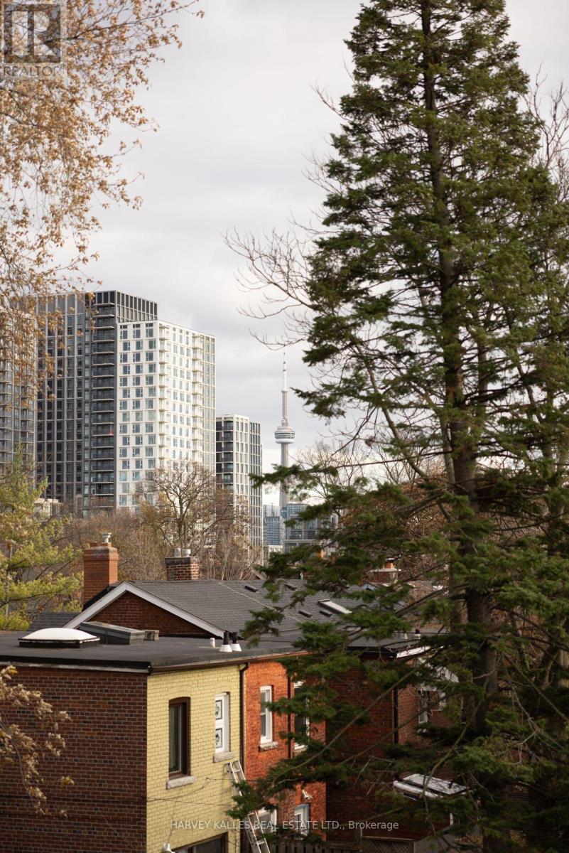 799 Euclid Avenue, Toronto, Ontario  M6G 2V3 - Photo 32 - C12571642