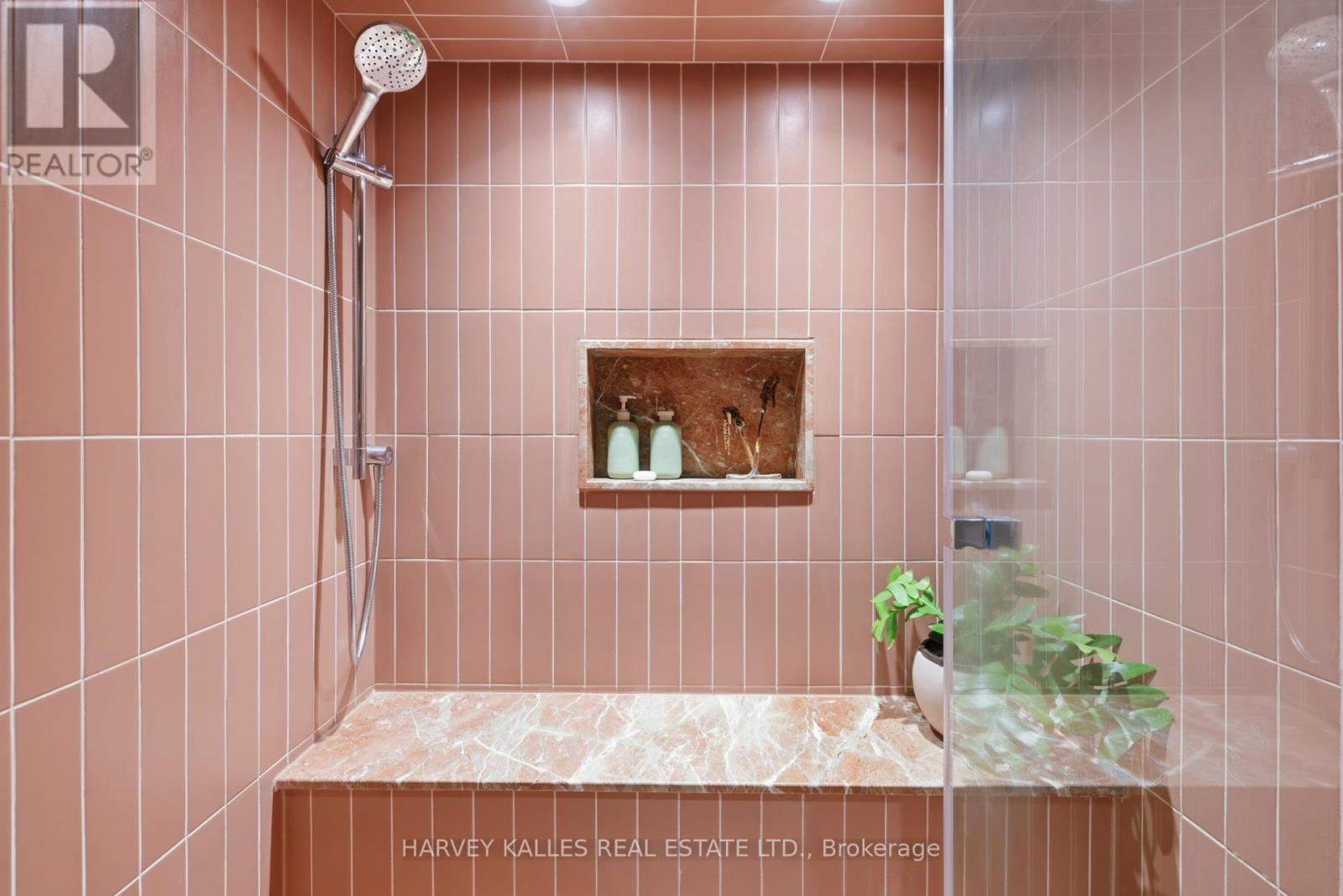 799 Euclid Avenue, Toronto, Ontario  M6G 2V3 - Photo 33 - C12571642