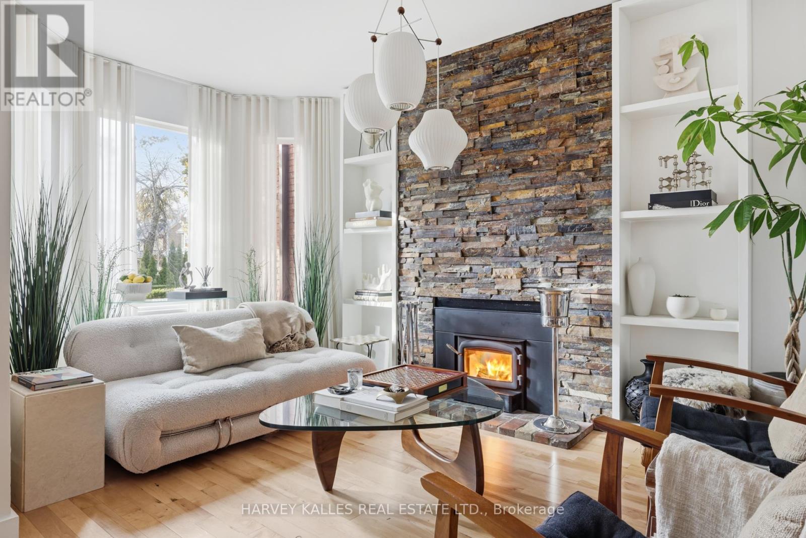 799 Euclid Avenue, Toronto, Ontario  M6G 2V3 - Photo 4 - C12571642