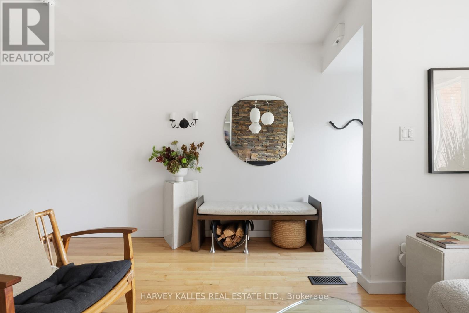 799 Euclid Avenue, Toronto, Ontario  M6G 2V3 - Photo 5 - C12571642