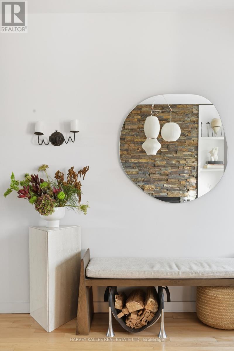 799 Euclid Avenue, Toronto, Ontario  M6G 2V3 - Photo 6 - C12571642