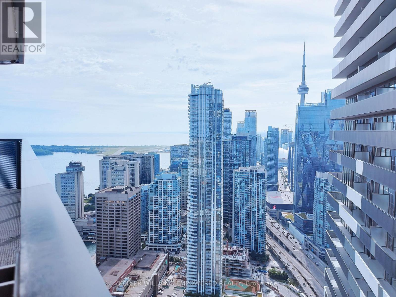 6312 - 138 Downes Street, Toronto, Ontario  M5E 0E4 - Photo 14 - C12571664