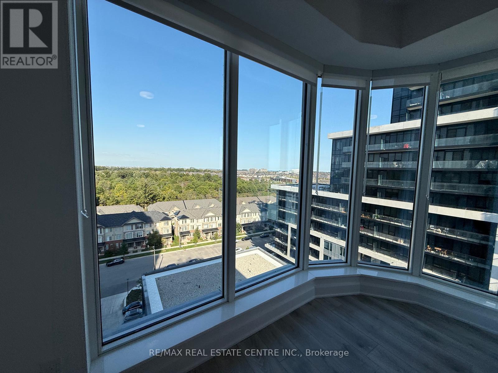 1003 - 3240 William Coltson Avenue, Oakville, Ontario L6H 8C8 - Photo 16 - W12402384