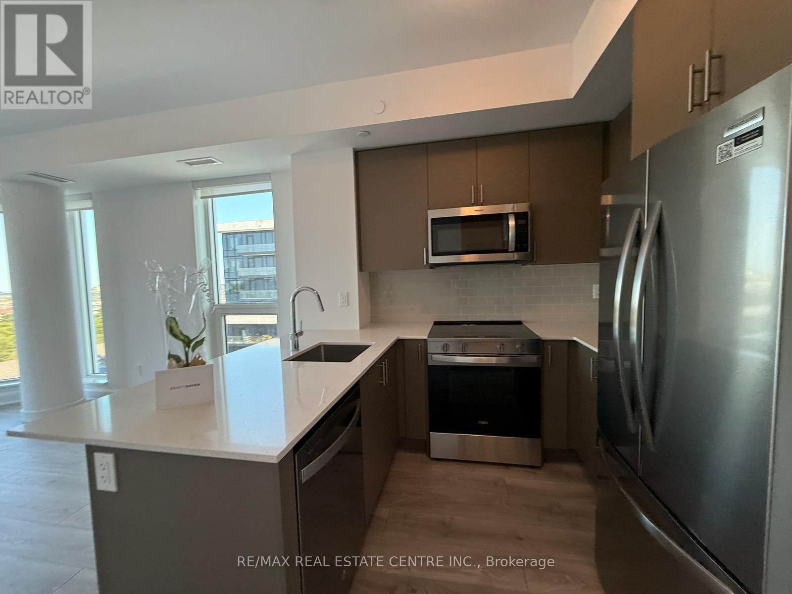 1003 - 3240 William Coltson Avenue, Oakville, Ontario L6H 8C8 - Photo 21 - W12402384