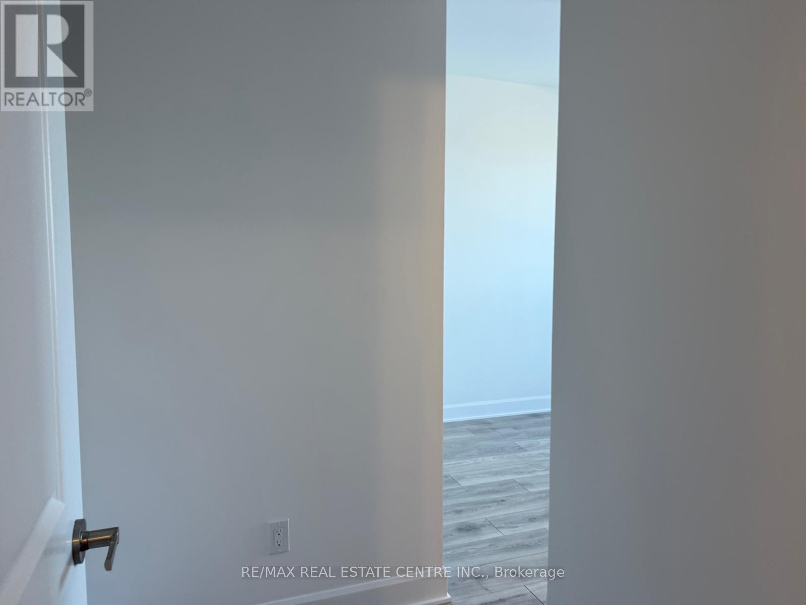 1003 - 3240 William Coltson Avenue, Oakville, Ontario L6H 8C8 - Photo 35 - W12402384