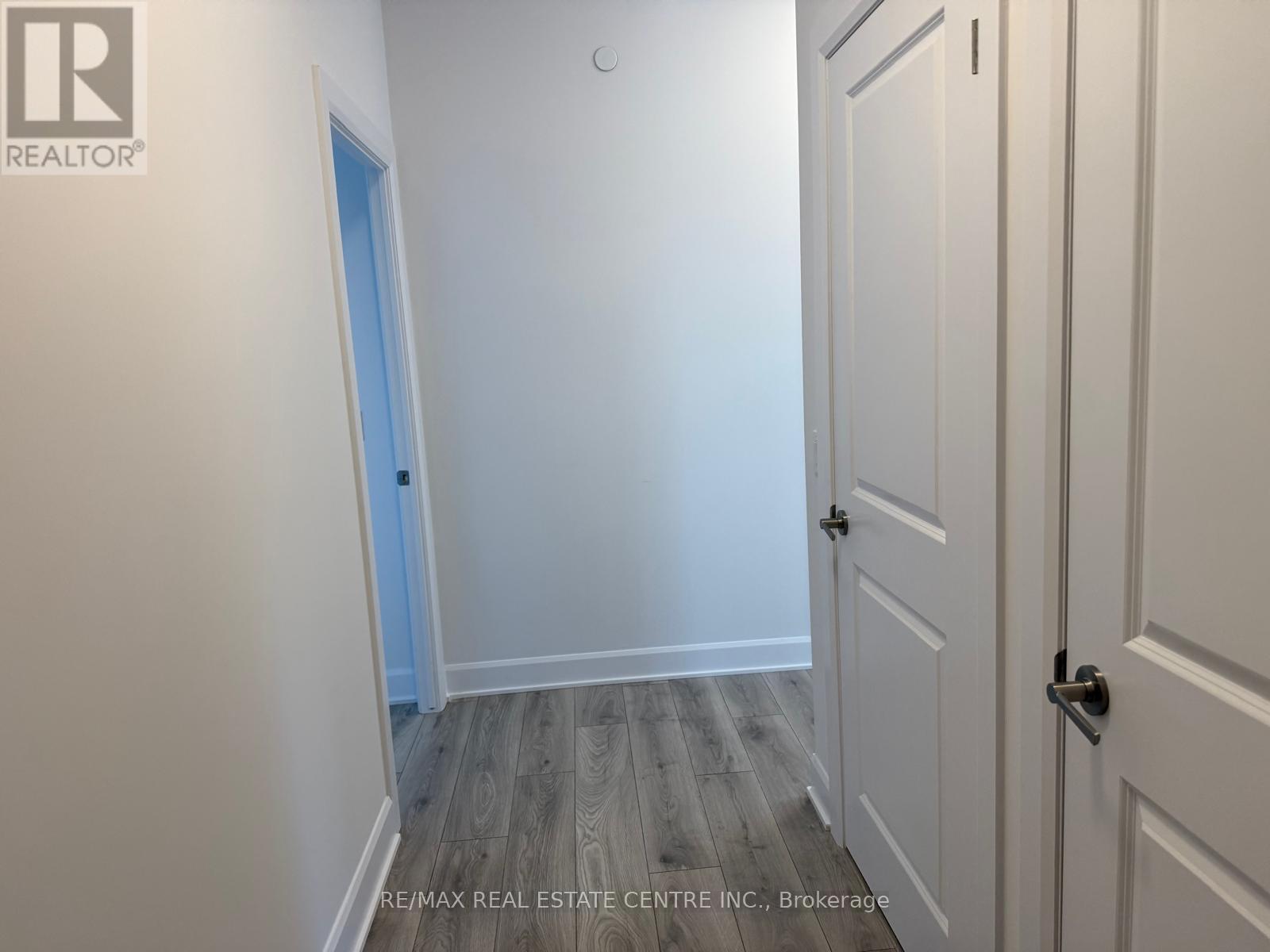 1003 - 3240 William Coltson Avenue, Oakville, Ontario L6H 8C8 - Photo 39 - W12402384