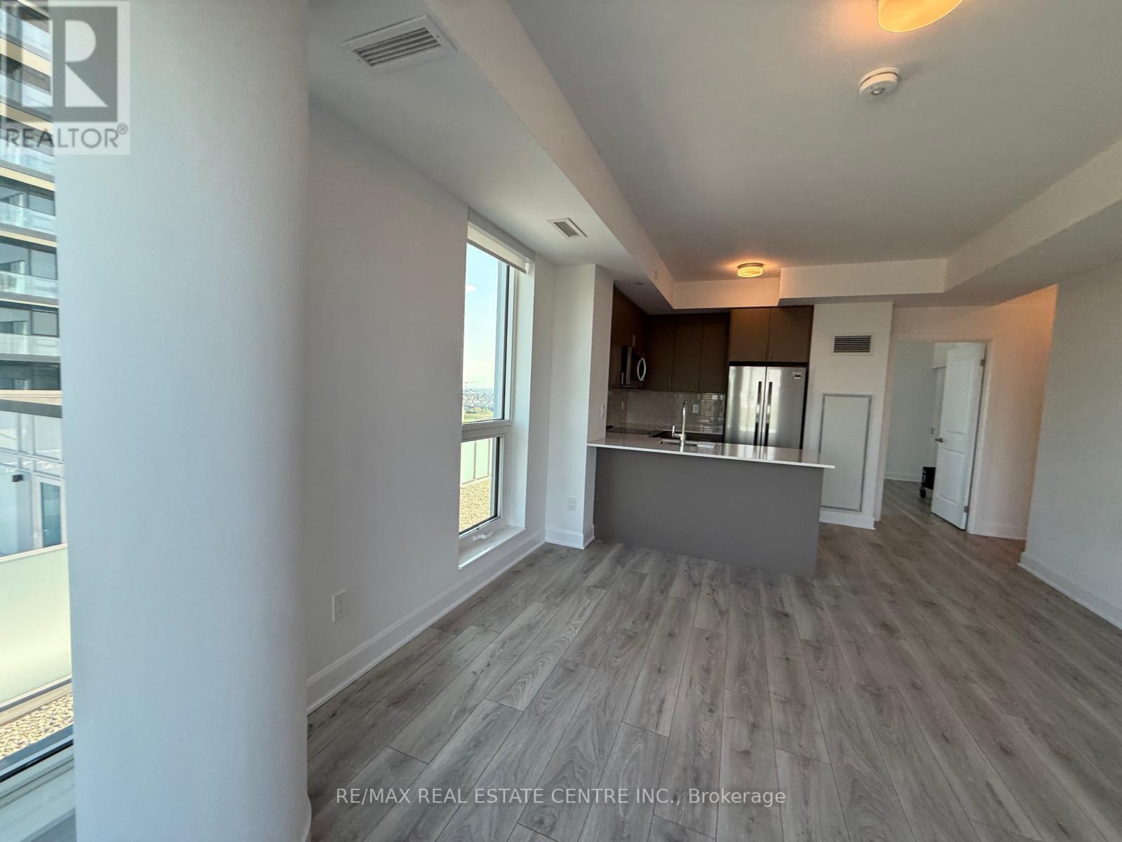 1003 - 3240 William Coltson Avenue, Oakville, Ontario L6H 8C8 - Photo 6 - W12402384