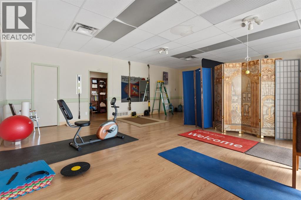 4933 49 Street, Camrose, Alberta  T4V 1N3 - Photo 9 - A2030401