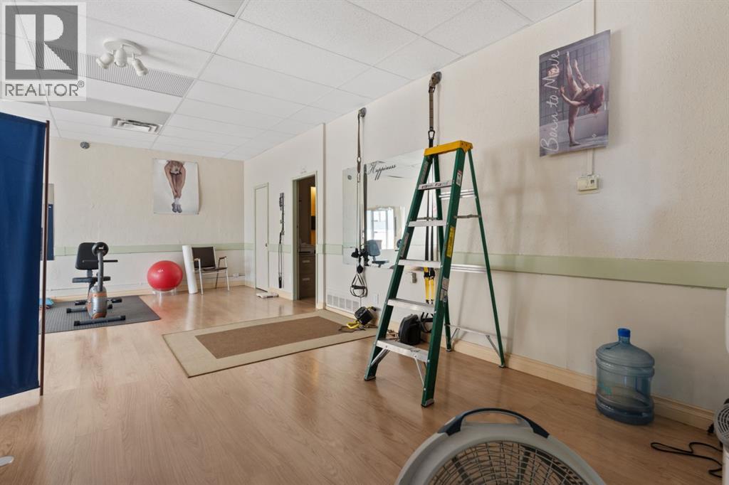 4933 49 Street, Camrose, Alberta  T4V 1N3 - Photo 10 - A2030401