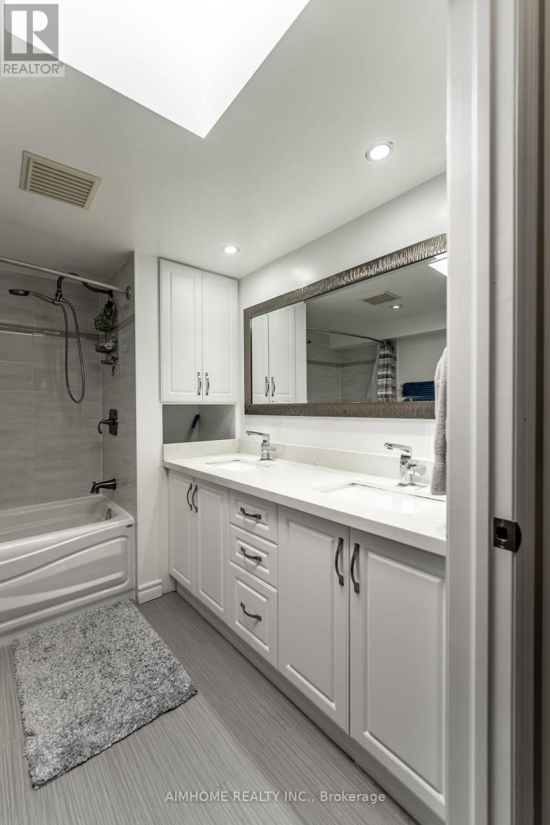 266 Coleridge Avenue, Toronto, Ontario  M4C 4J1 - Photo 13 - E12571728