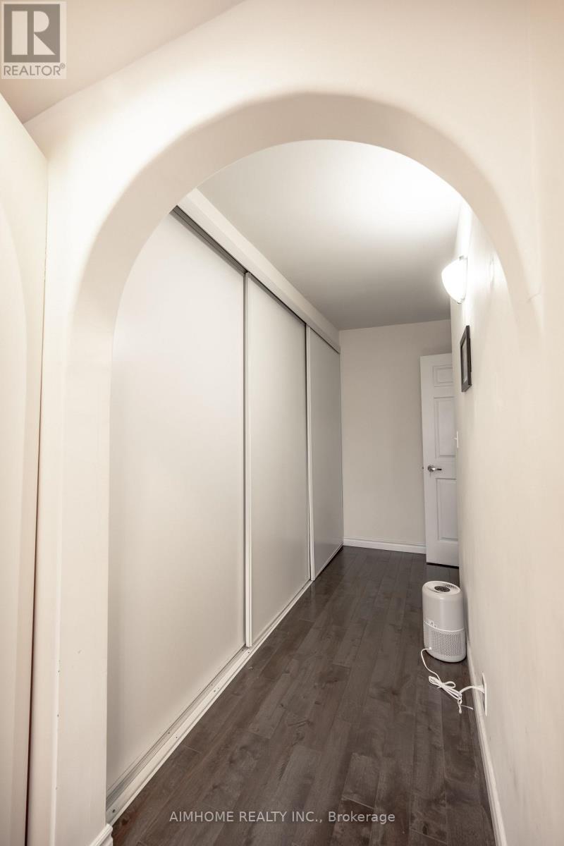 266 Coleridge Avenue, Toronto, Ontario  M4C 4J1 - Photo 19 - E12571728