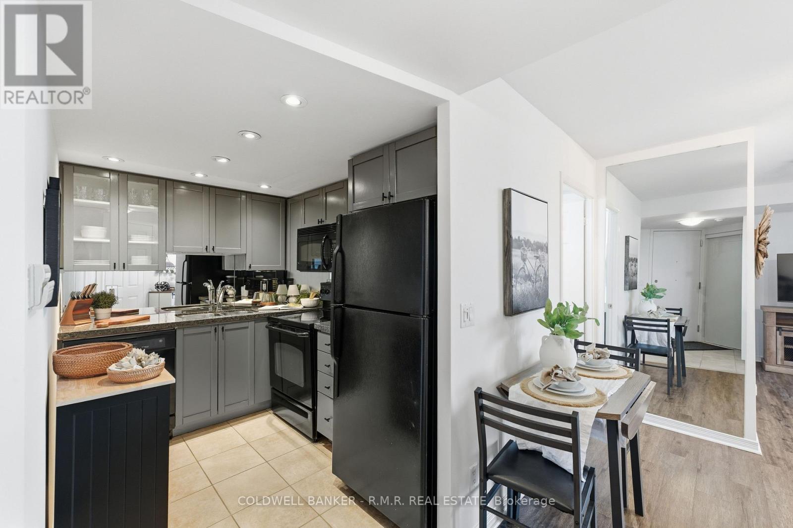 517 - 340 Watson Street W, Whitby, Ontario  L1N 9G1 - Photo 11 - E12571932