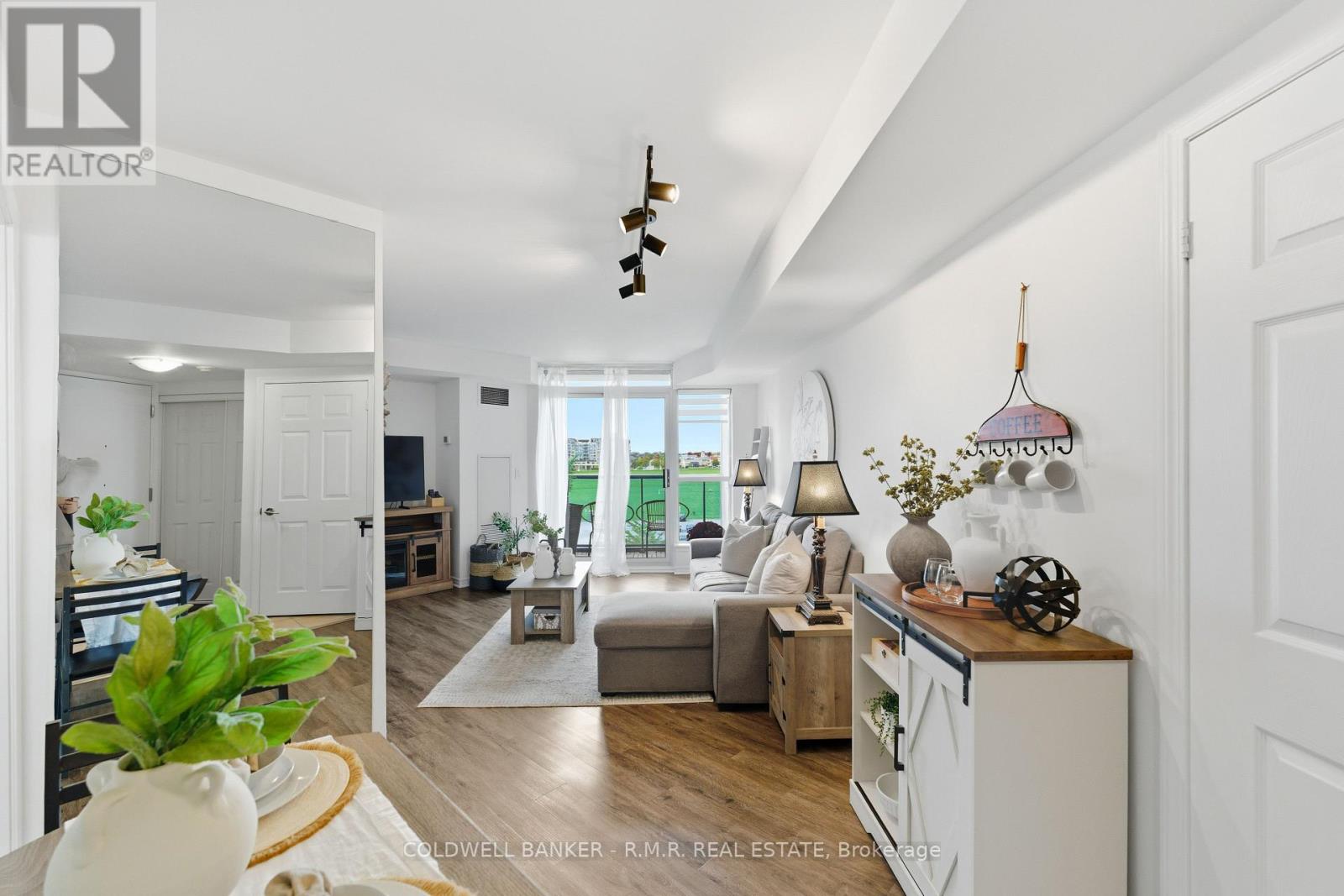 517 - 340 Watson Street W, Whitby, Ontario  L1N 9G1 - Photo 3 - E12571932