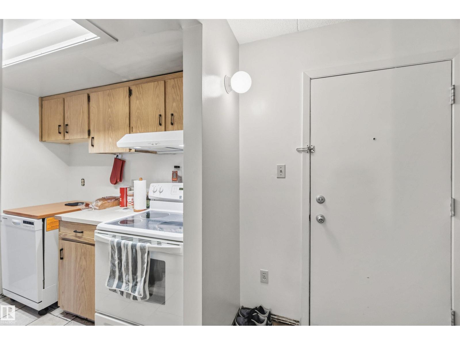 #202 11026 106 St Nw, Edmonton, Alberta  T5H 2Y4 - Photo 4 - E4466342