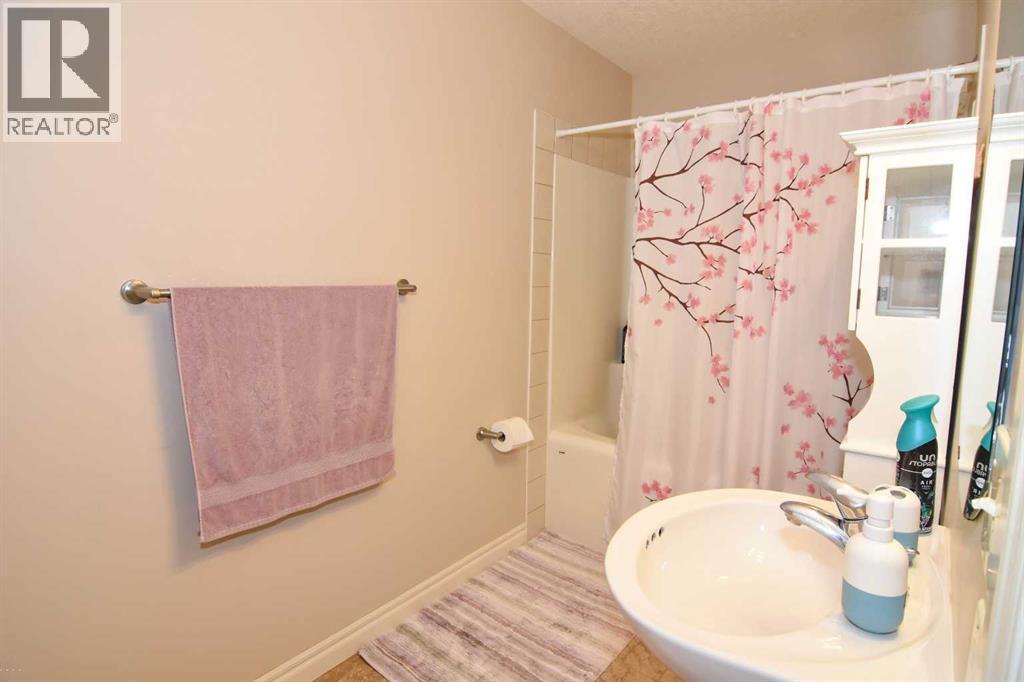 107 Panatella Close Nw, Calgary, Alberta  T3K 0N2 - Photo 39 - A2265413