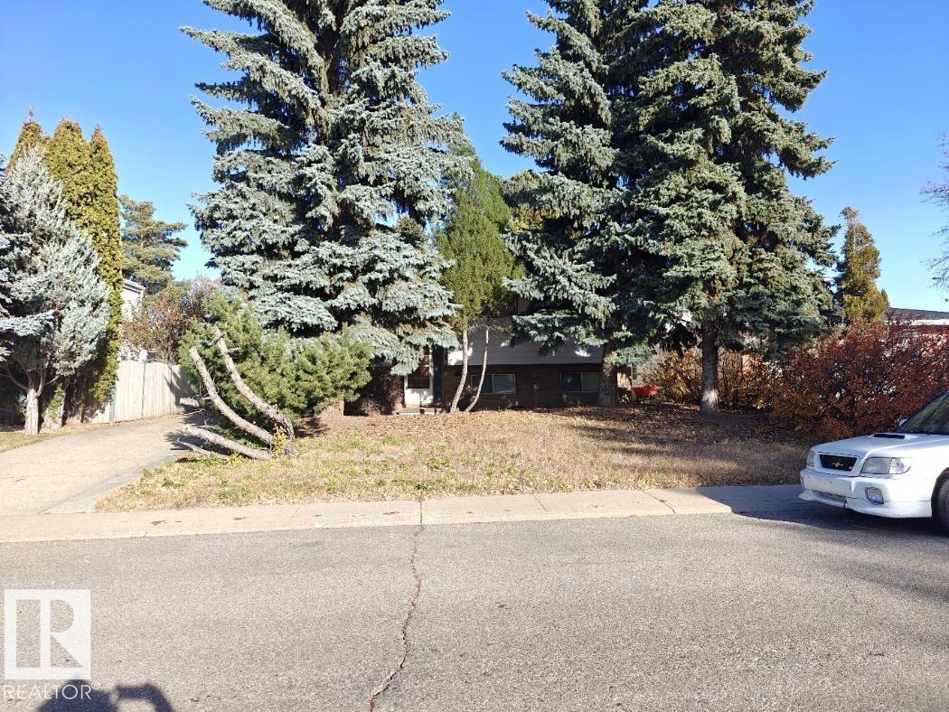 6808 11 Av Nw, Edmonton, Alberta  T6K 3J5 - Photo 2 - E4463619