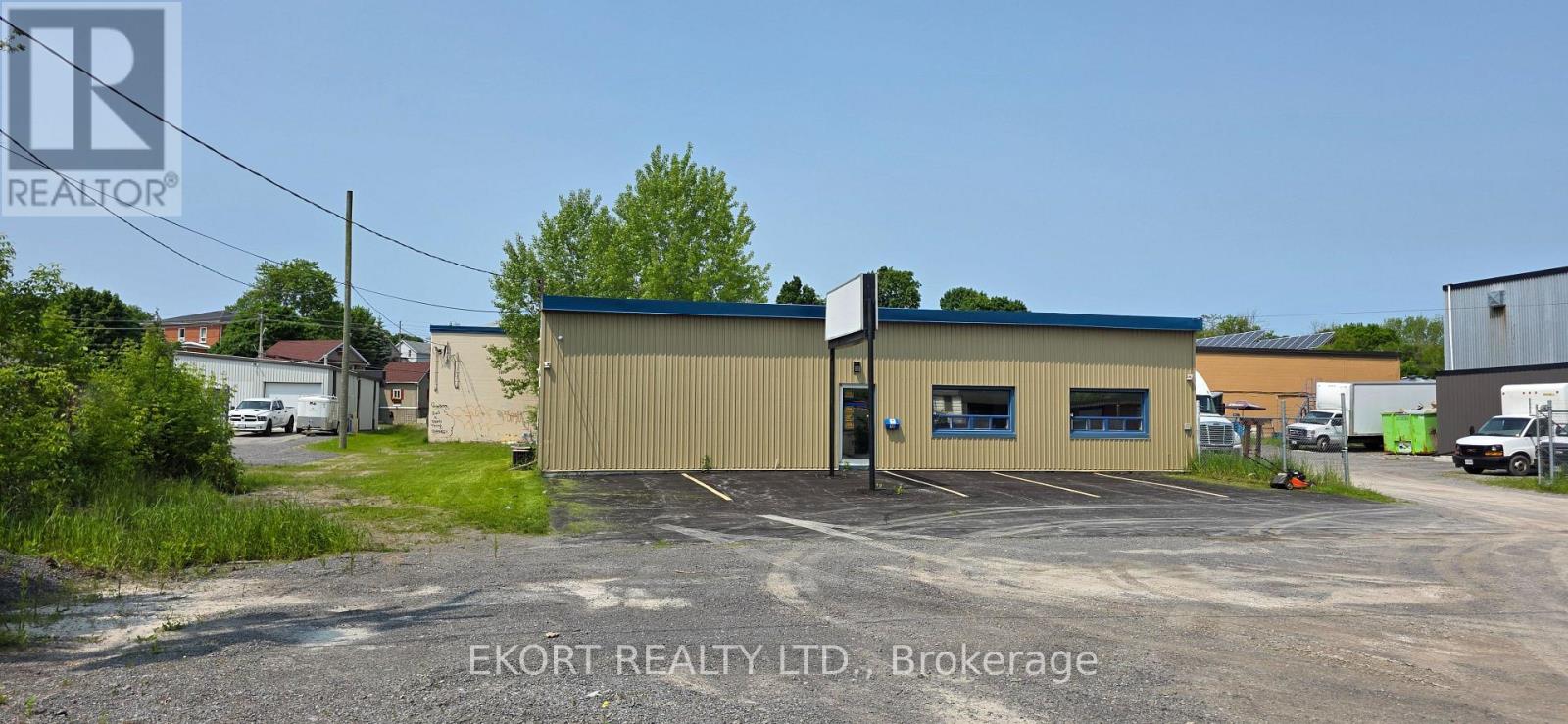 10 FAHEY STREET, Belleville, Ontario