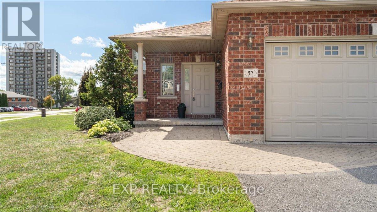 37 Boyce Court, Belleville, Ontario  K8P 5N9 - Photo 2 - X12571922