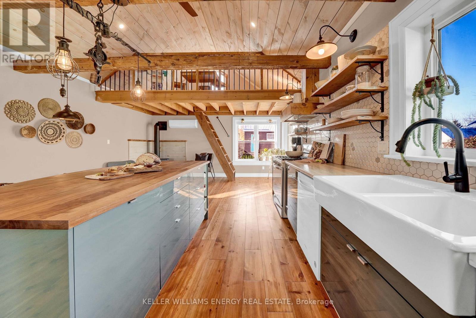 75 Saint Philip Street, Prince Edward County, Ontario  K0K 2P0 - Photo 11 - X12571926