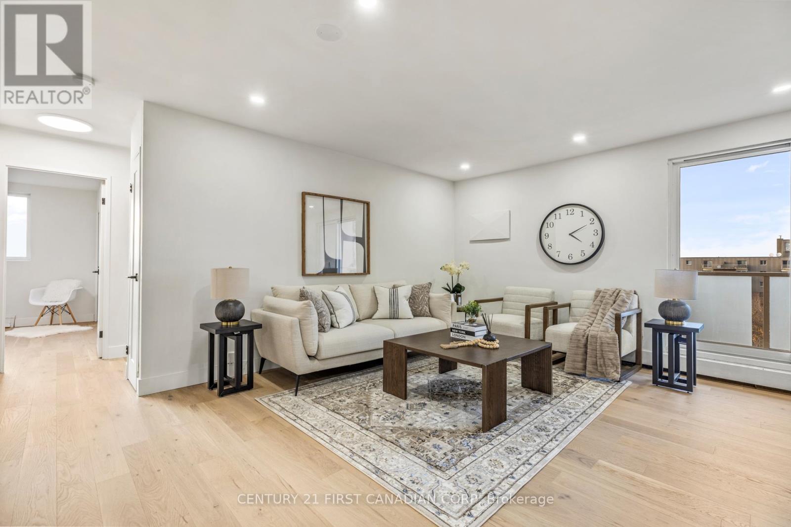 702 - 563 Mornington Avenue, London East, Ontario  N5Y 4T8 - Photo 3 - X12571924