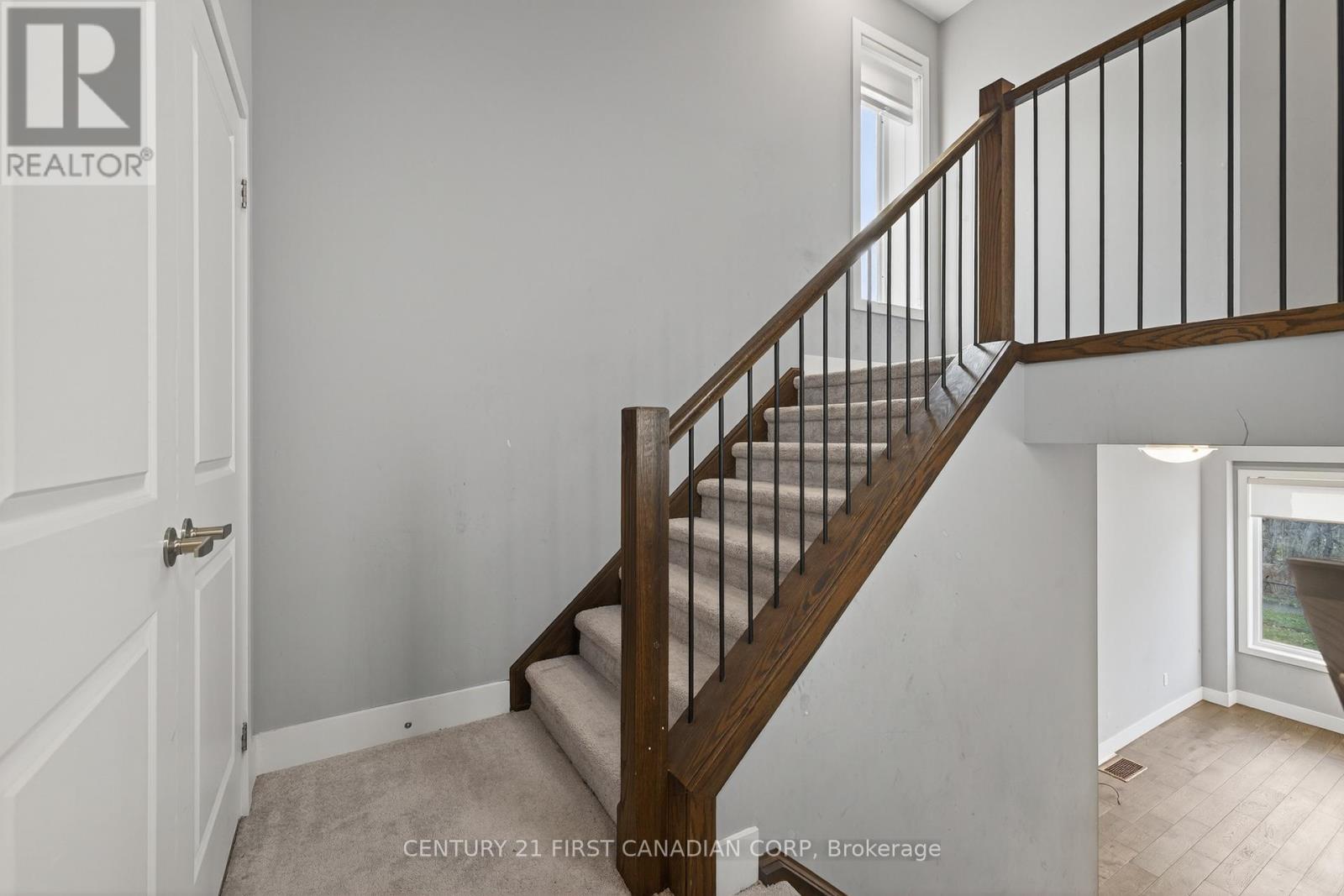 2004 Evans Boulevard, London South, Ontario  N6M 0J7 - Photo 11 - X12571952