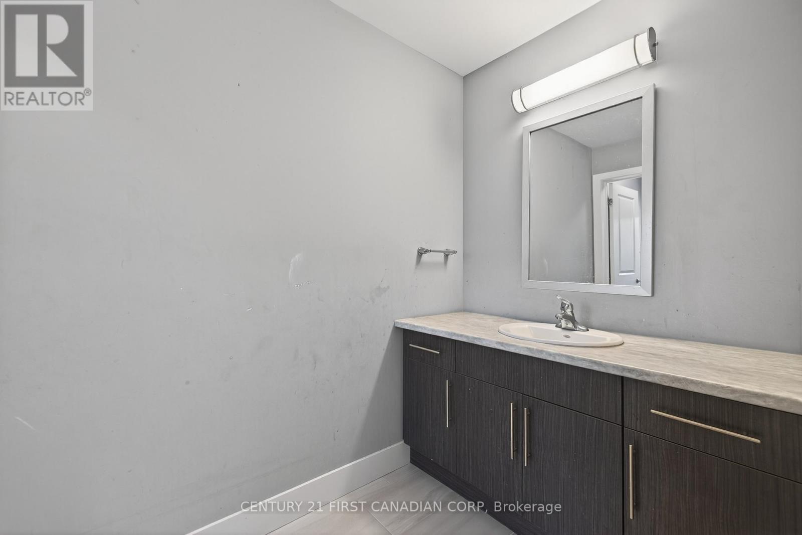 2004 Evans Boulevard, London South, Ontario  N6M 0J7 - Photo 16 - X12571952