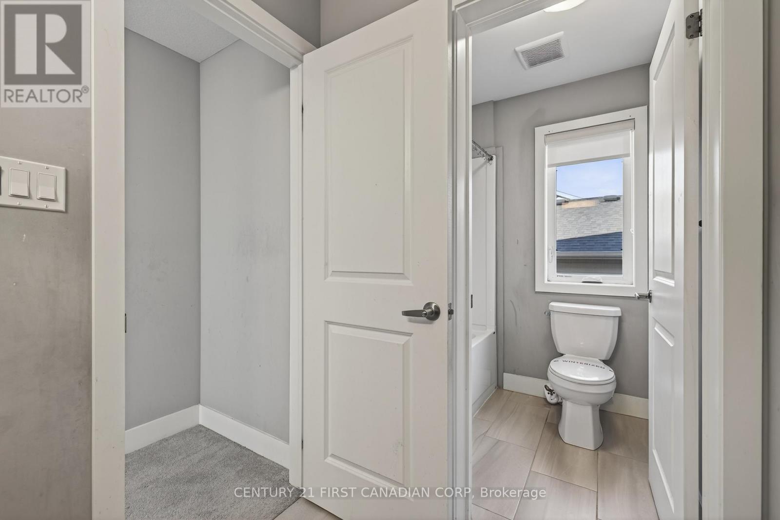 2004 Evans Boulevard, London South, Ontario  N6M 0J7 - Photo 18 - X12571952