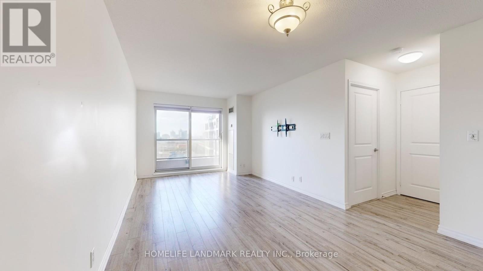 912 - 18 Harding Boulevard E, Richmond Hill, Ontario  L4C 0T3 - Photo 17 - N12571700