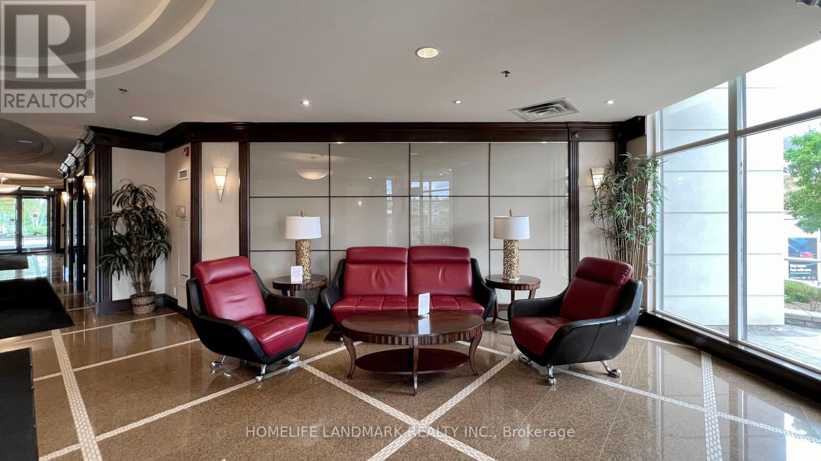 912 - 18 Harding Boulevard E, Richmond Hill, Ontario  L4C 0T3 - Photo 8 - N12571700