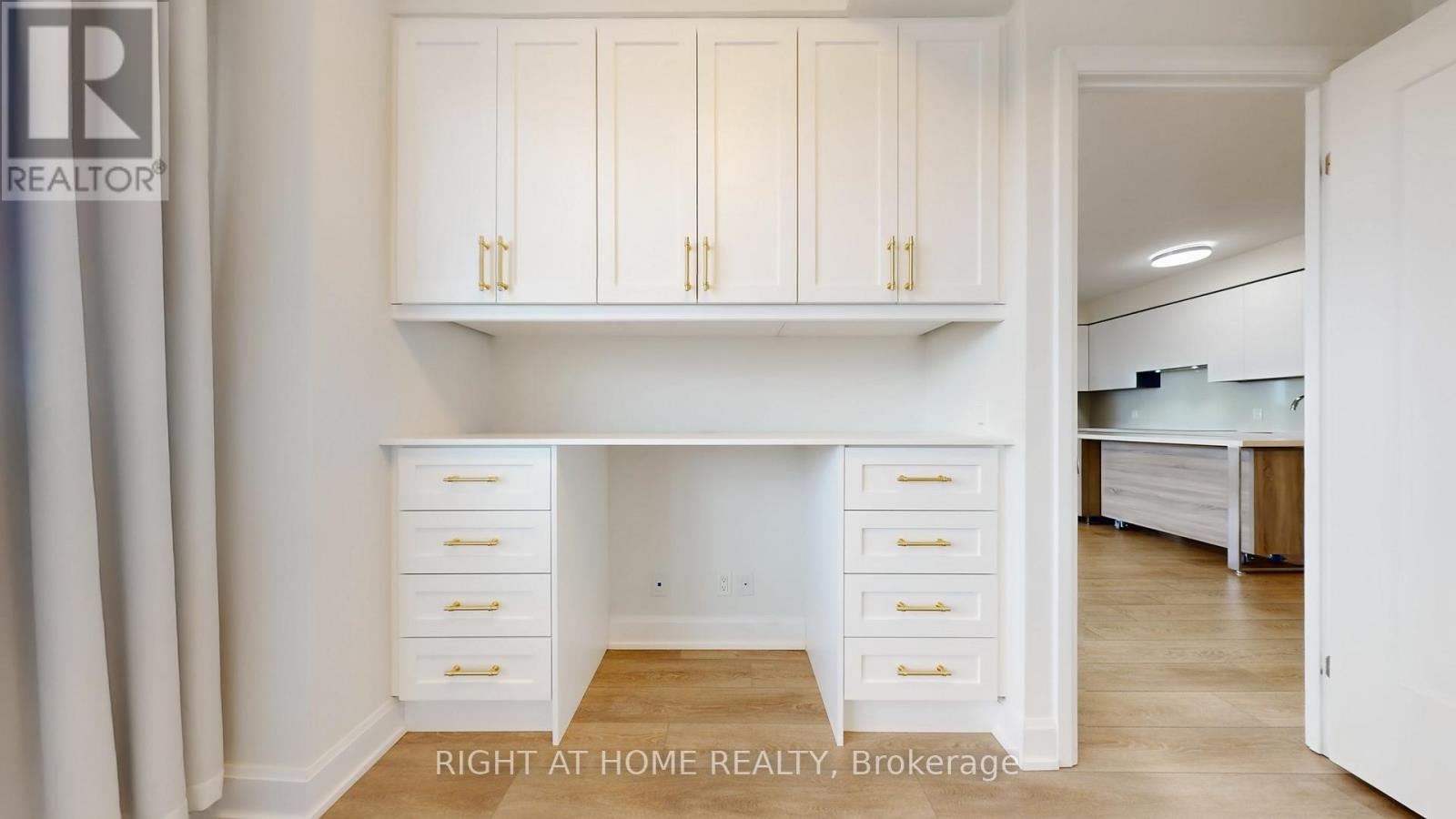 807 - 38 Water Walk Drive, Markham, Ontario  L3R 6M8 - Photo 26 - N12571704