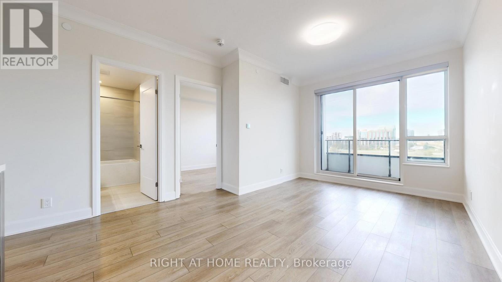 807 - 38 Water Walk Drive, Markham, Ontario  L3R 6M8 - Photo 3 - N12571704